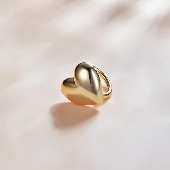 Momento naušnica - Misteriozna ljubav Momento naušnica - Misteriozna ljubav