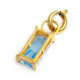 charm-baguette-con-cubic-zirconia-1.jpg